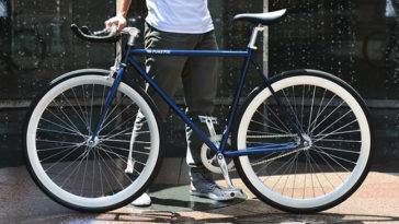 blue fixie gear bike